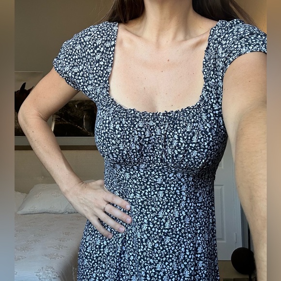Hollister navy Floral Midi Dress - Picture 1 of 5